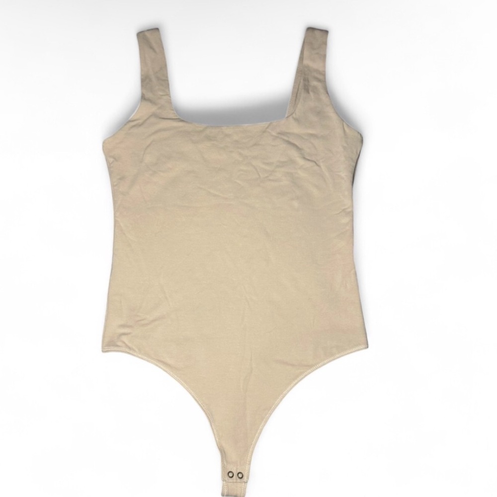 Abercrombie & Fitch cream basic tank top bodysuit 🪐